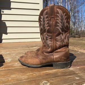ariat cowboy boots